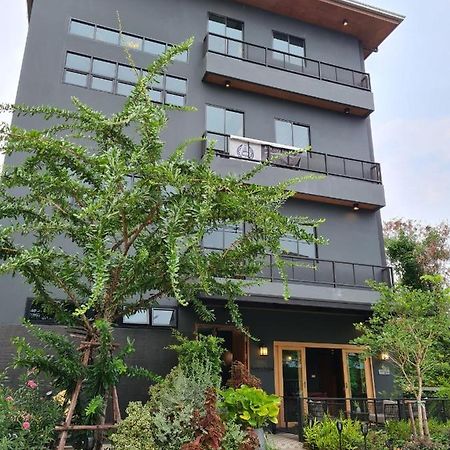 The Lantern Suites Ban Song Hong Dış mekan fotoğraf