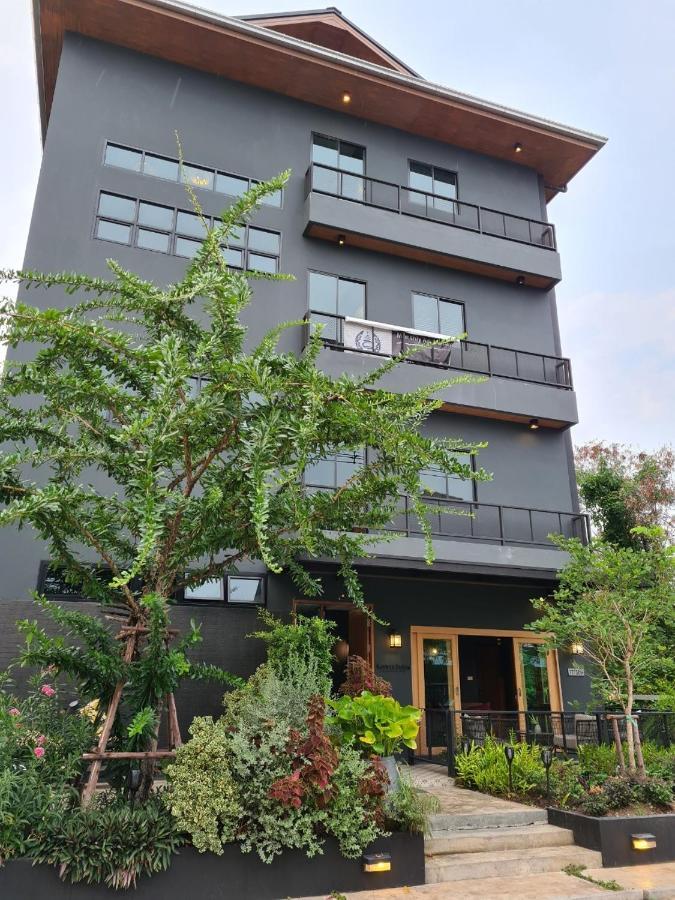 The Lantern Suites Ban Song Hong Dış mekan fotoğraf
